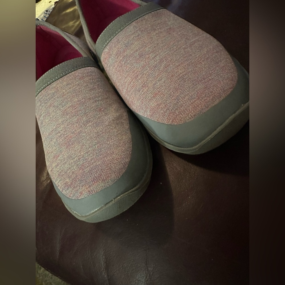 Crocs size 8 - Picture 8 of 8